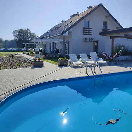Z Basenem I Jacuzzi *